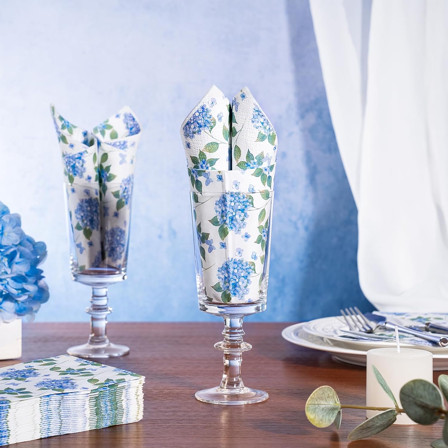 WRAPAHOLIC 25Pcs Hydrangea Napkins 3-Ply