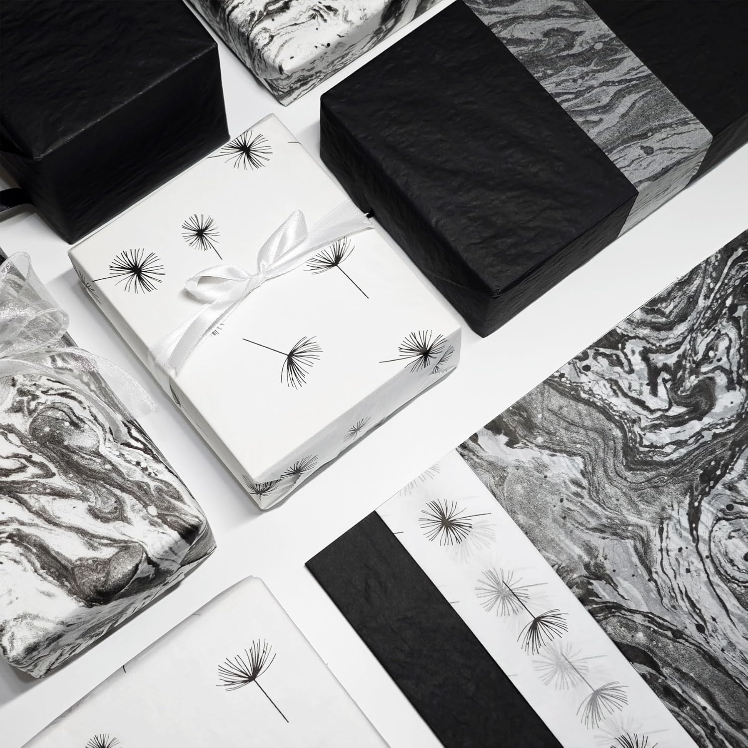 LIAPAWPAW 30 Sheet Black White Tissue Paper Wrapping