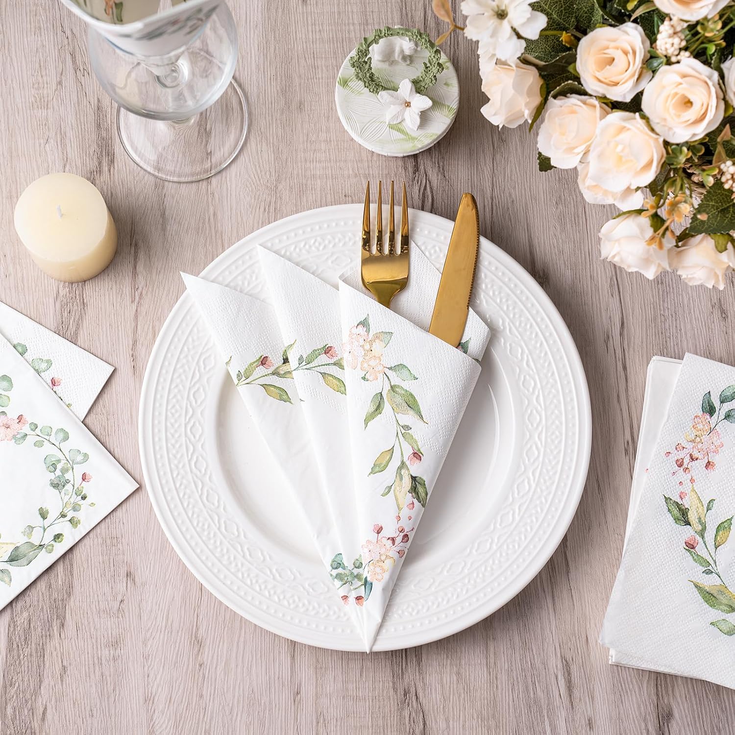 WRAPAHOLIC 50Pcs Floral Heart Napkins 65x65 In