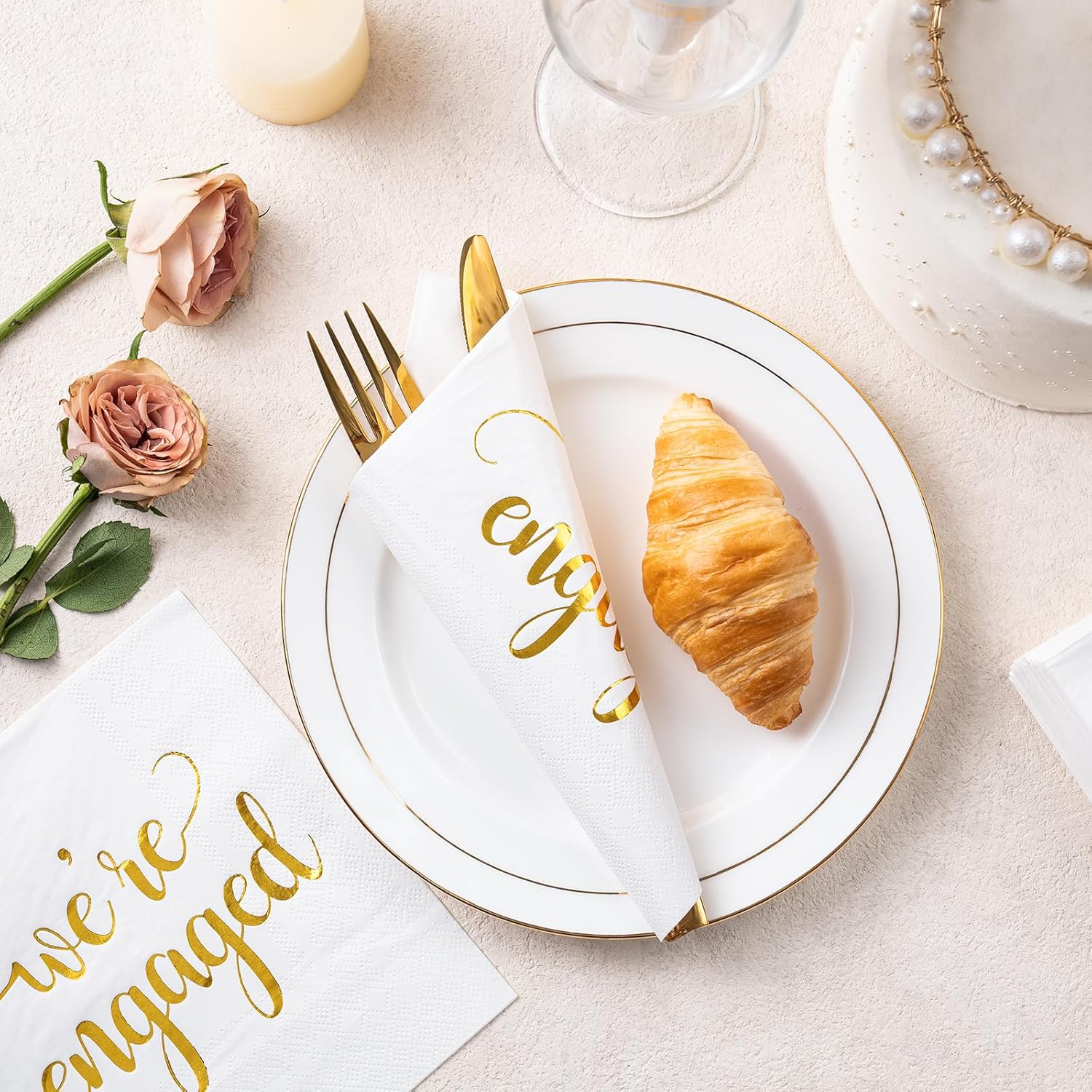 WRAPAHOLIC 50Pcs Gold Were Engaged Napkins