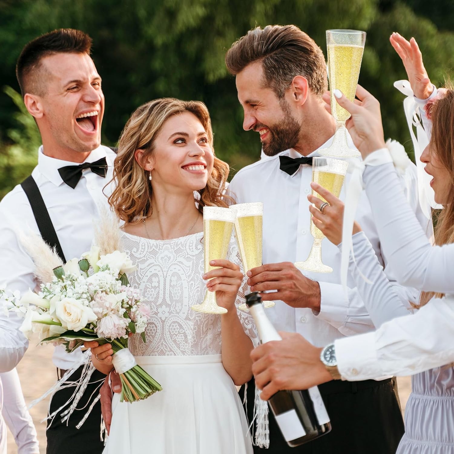 Surehome Plastic Champagne Flutes 20 Pack for Parties