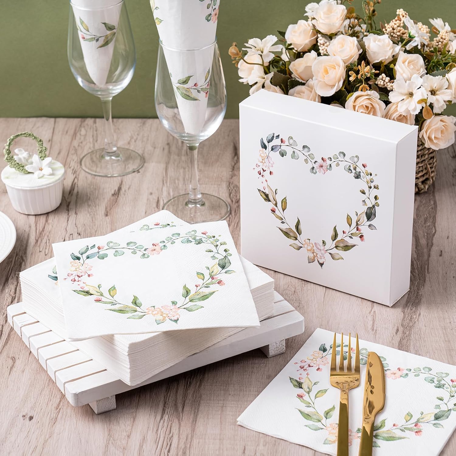 WRAPAHOLIC 50Pcs Floral Heart Napkins 65x65 In