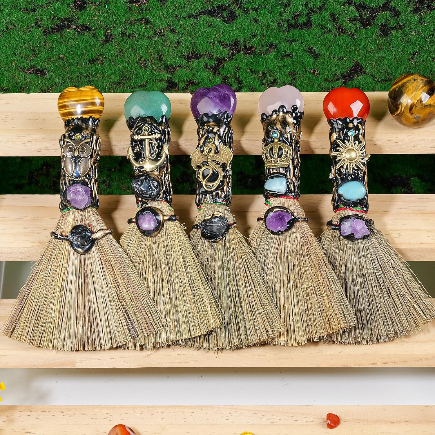 Amethyst Crystal Heart-Shaped Magic Broom - Reiki Energy Healing Tool