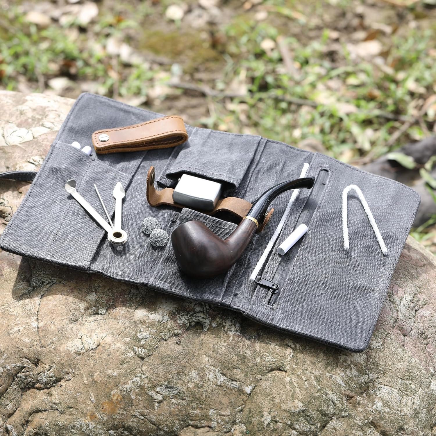Whitlucks Waxed Canvas Pipe Pouch with Leather Stand 1