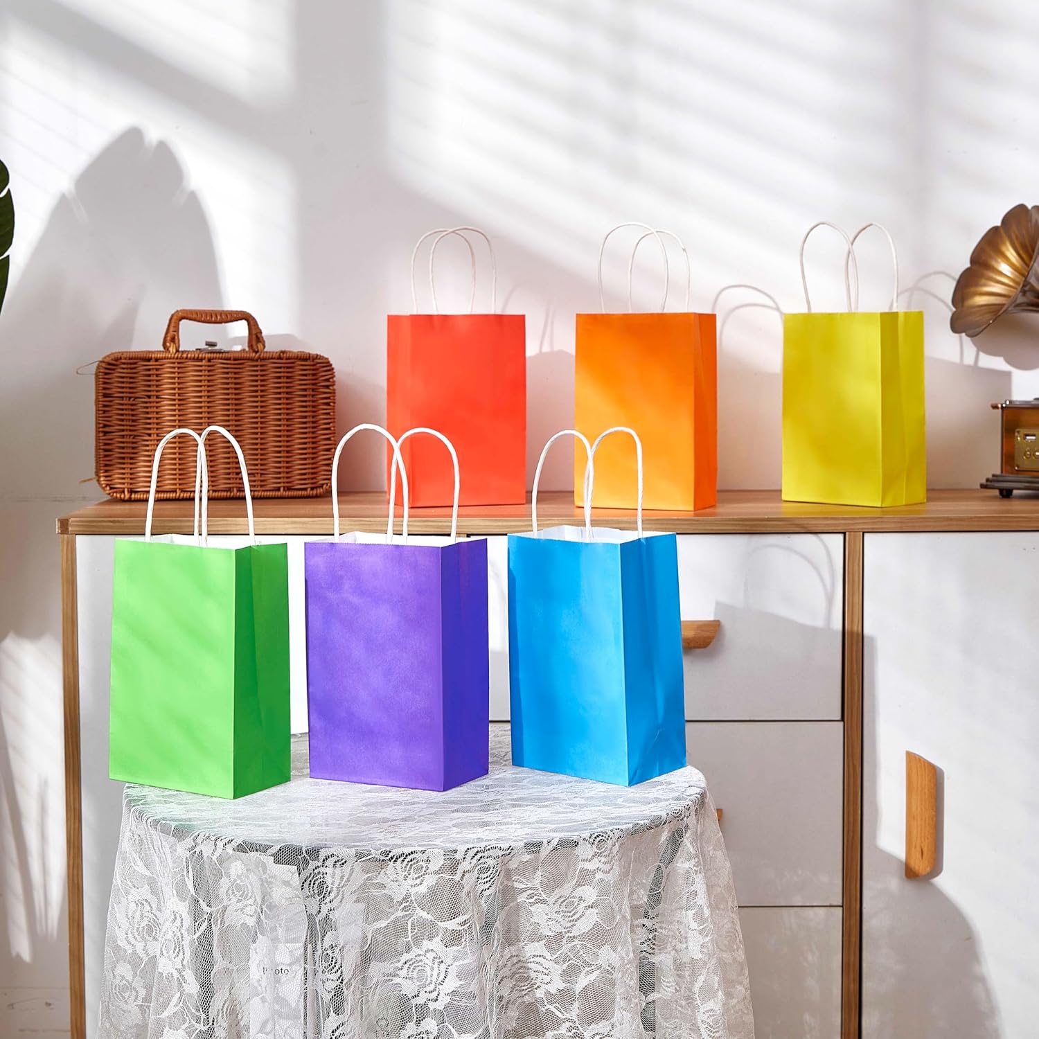 SUNCOLOR 24-Pack Rainbow Gift Bags with Handles